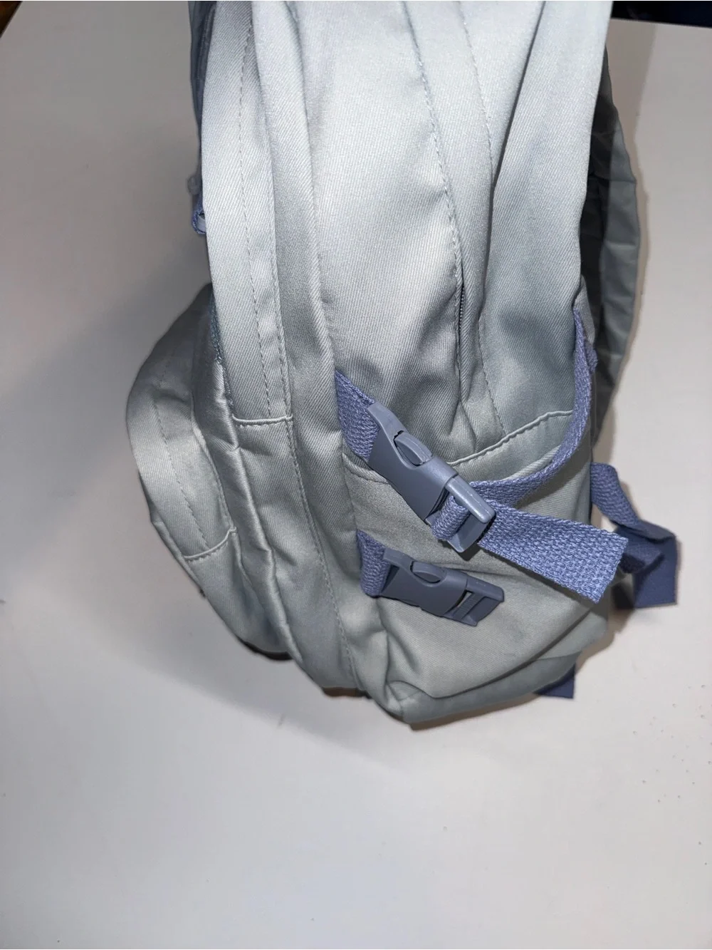 Huantu Men's Gray Backpack with Navy Accents